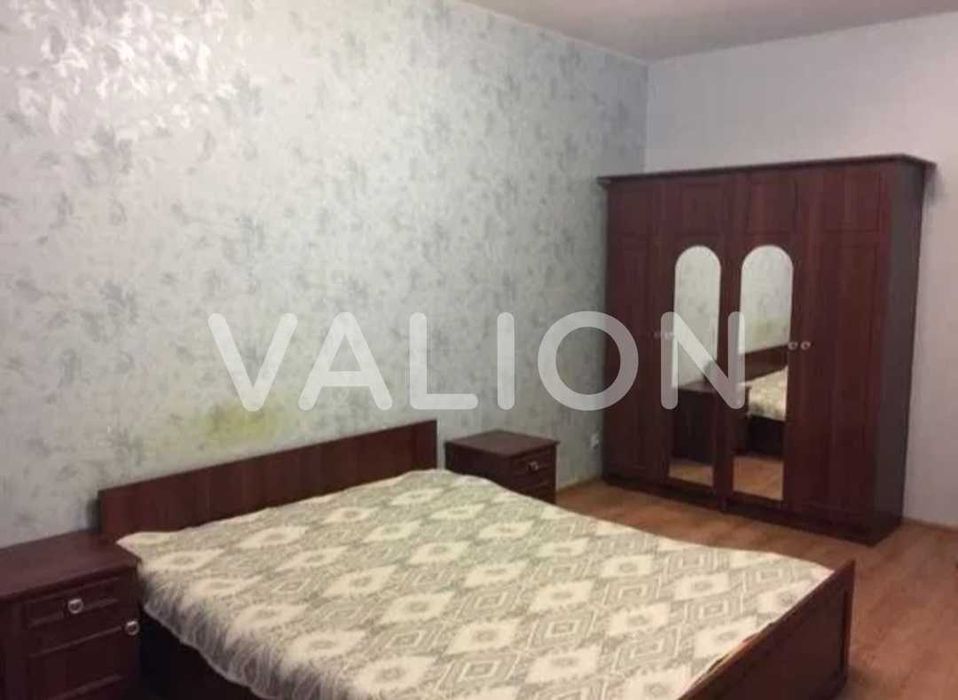 Продам 2кім.квартиру, 77кв.м., Солом'янський район Чоколівка вул.Донецька,37/19
