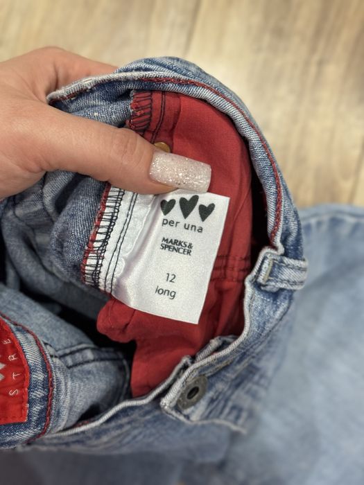 дуже гарні стрейчеві джинси високої якості