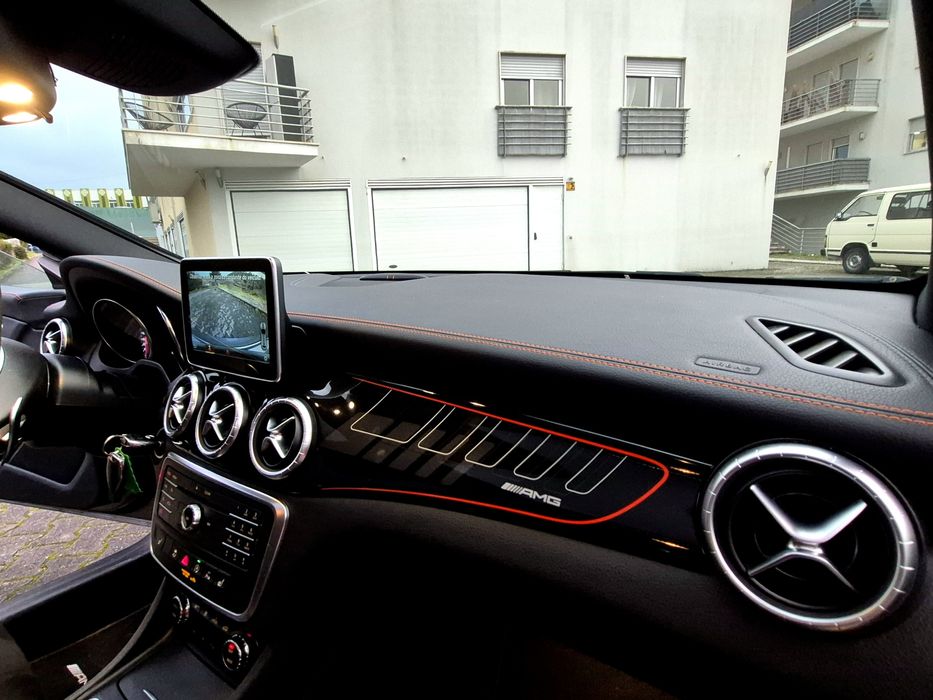 CLA45 AMG versão Orange art Edition Mercedes-Benz