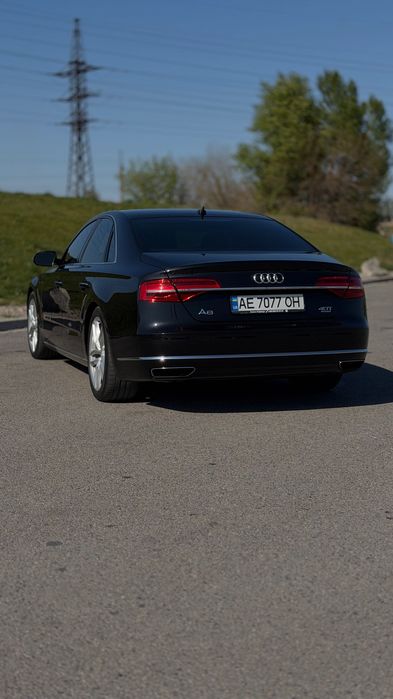 Audi A8 4.0 бензин 2014