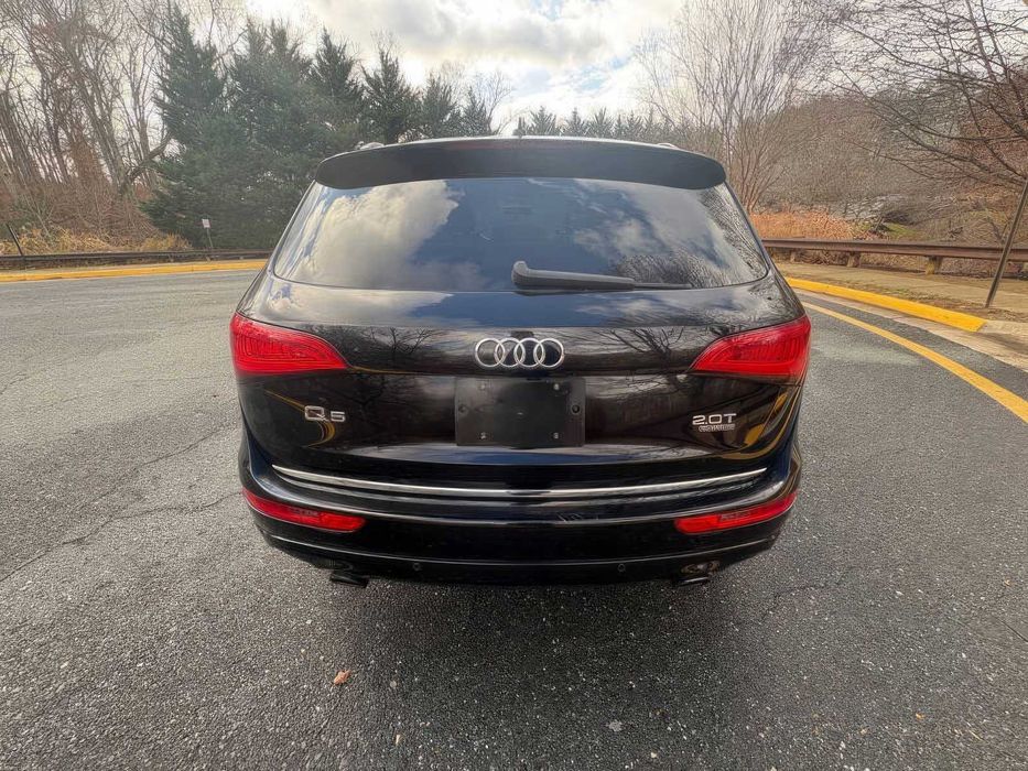 Audi Q5      2015