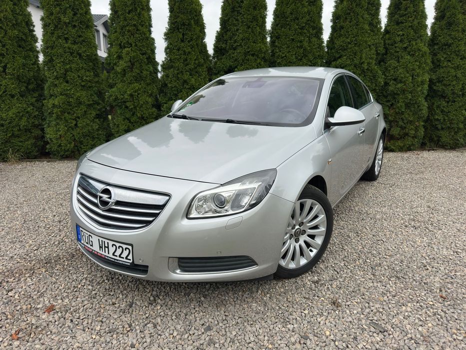 Opel Insignia TYLKO 124 tyś. km. -  bixenon - 1,8 benzyna 140 K.M.