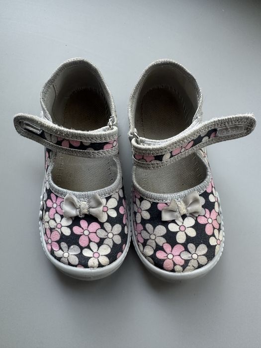 Тапочки в садочок 26р на дівчинку