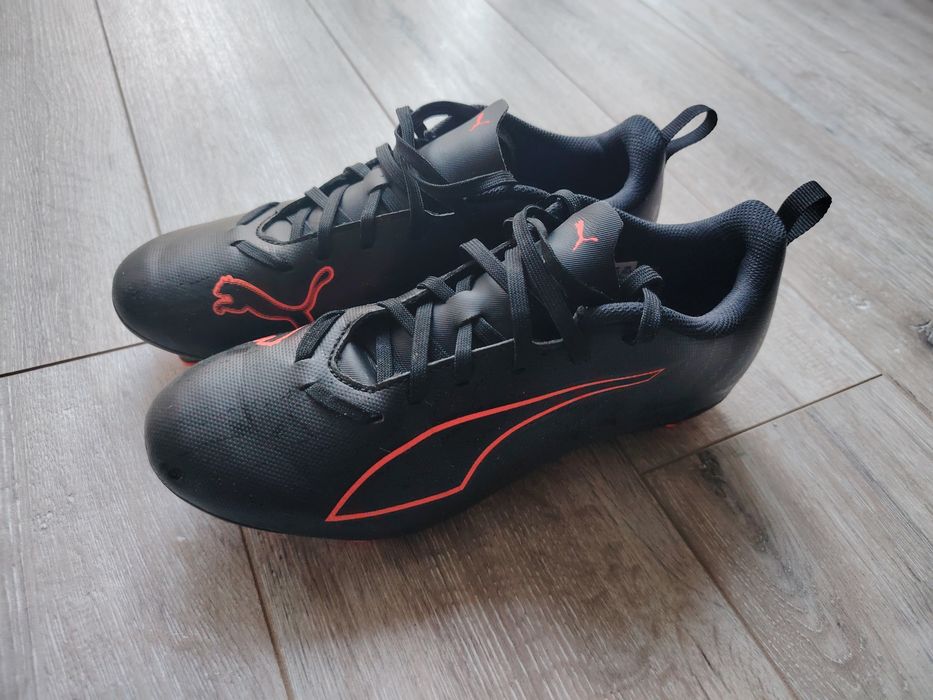 Korki piłkarskie Puma 37,5, 23,5 cm długość wkładki