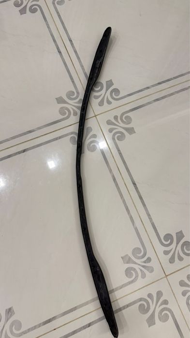 Уплотнительный молдинг капота cayenne 9y0