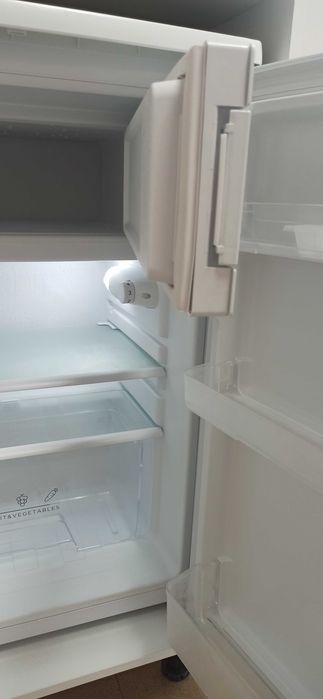Frigorífico novo 113 litros