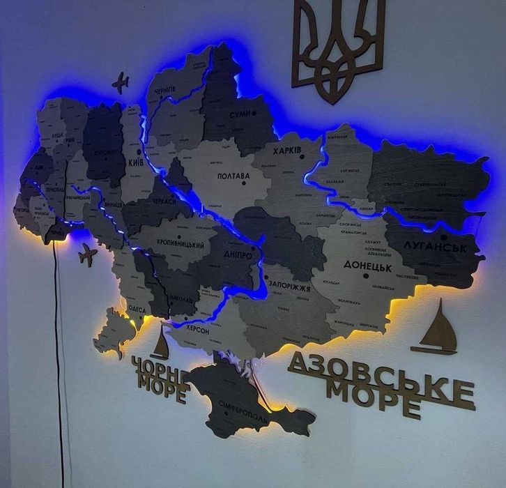 Дерев'яна мапа України з річками та підсвіткою карта Украины с дерева