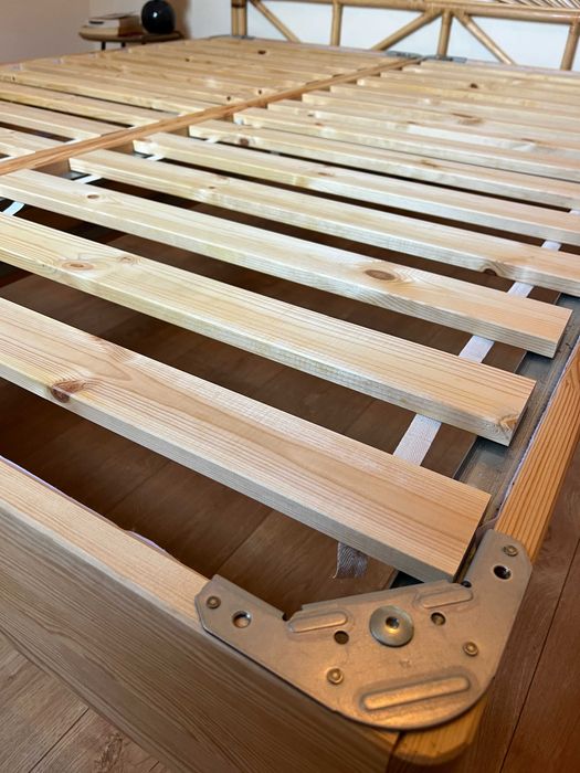 IKEA ESPEVÄR Mattress Base / Bed Frame (160x200 cm) with Legs