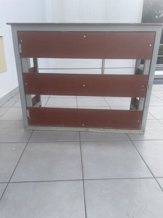 Estrutura para garrafas de gás