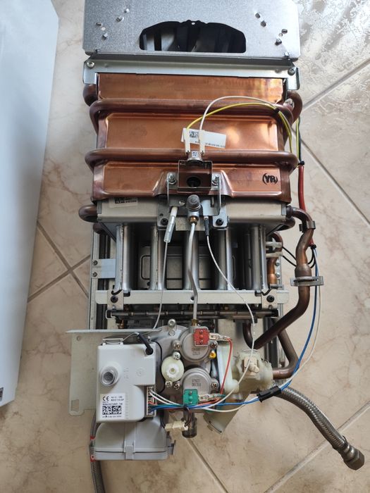 Esquentador Becken 11L – Em excelente estado