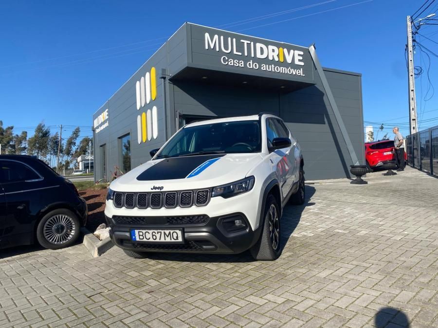 Jeep Compass 1.3 TG Trailhawk