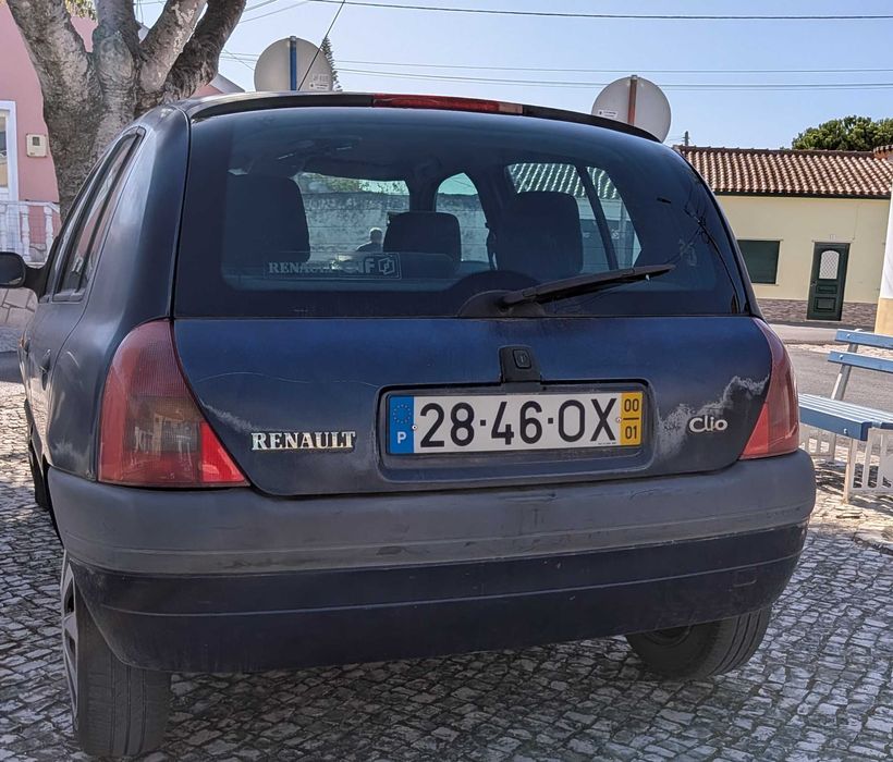 Renault Clio, cor azul escuro — photo 4