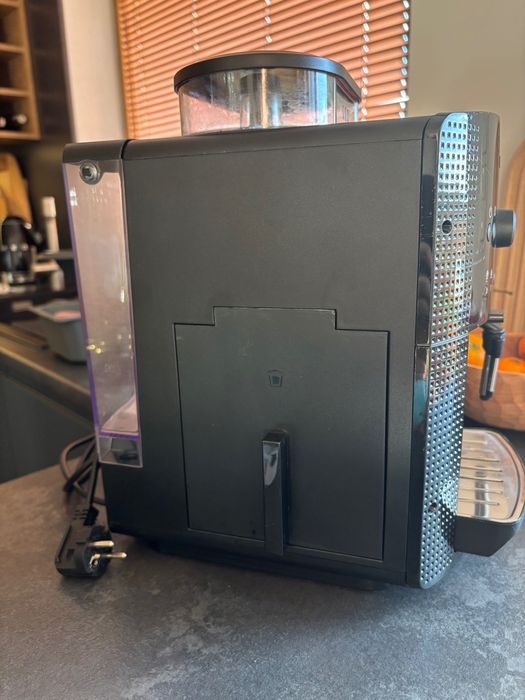 Ekspres Krups EA8108