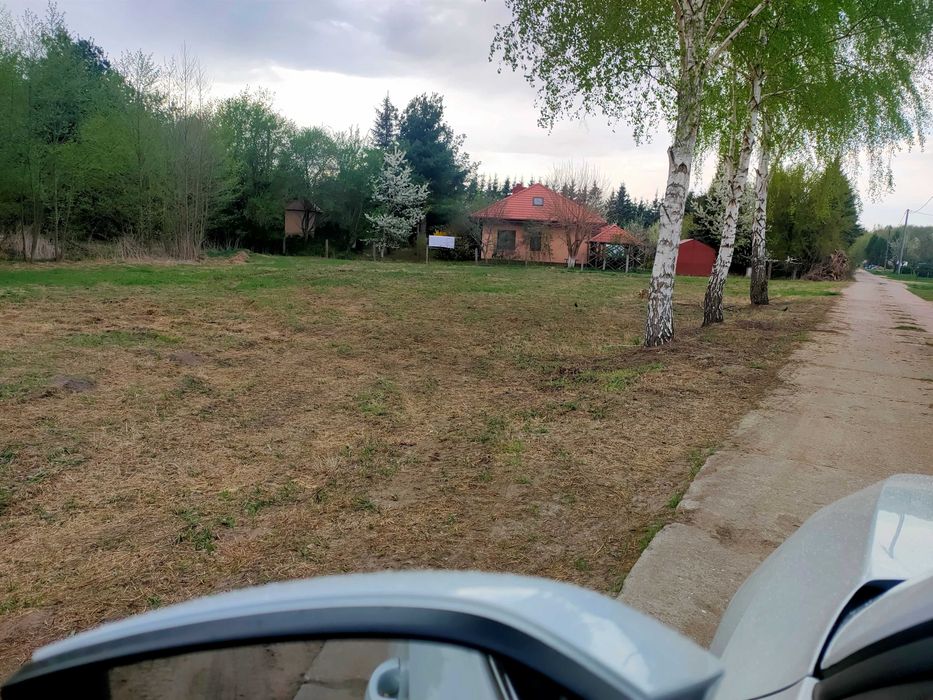 Sprzedam działka rolna / budowlana z możliwością zabudowy.