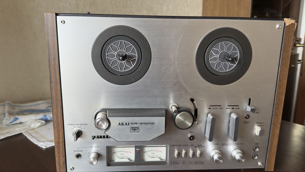 Магнітофон бабінний AKAI  GX-4000D