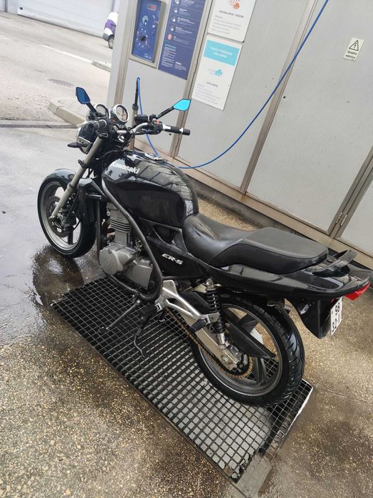 Kawasaki er 500 1997