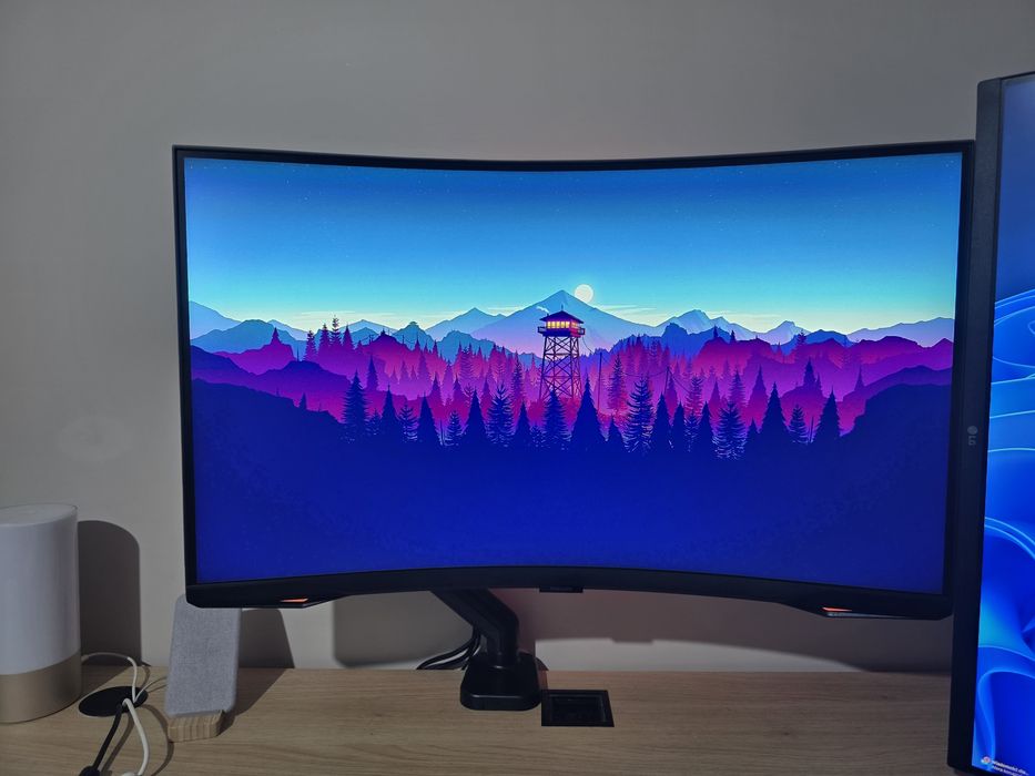 Samsung G7 Neo 32 Cale - 4K - 165 Hz - Gwar - MiniLED