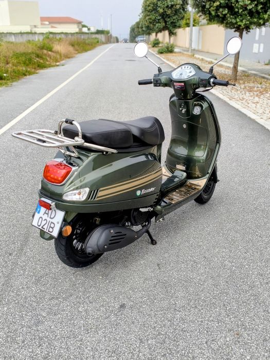 Neco Azzurro 125 mota scooter