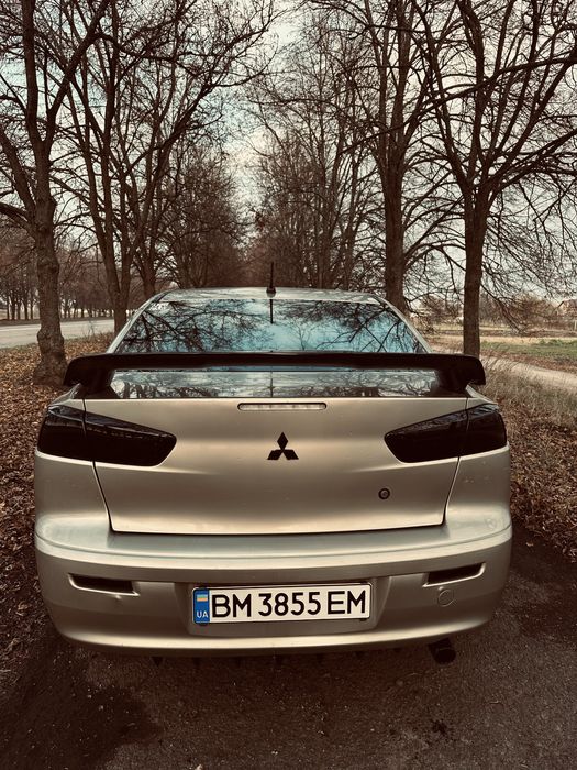 Mitsubishi lancer х 10.   1.5 газ/бензин