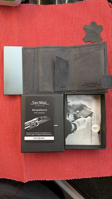 Carteira  Homem  SecWal / Rfid  7 C / Em  Pele a Estrear!