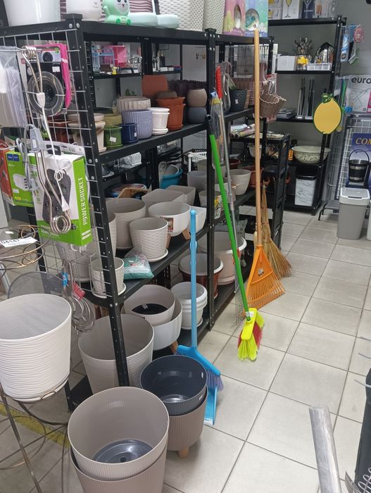 Продам готовий бізнес діючий магазин по вул. Робоча