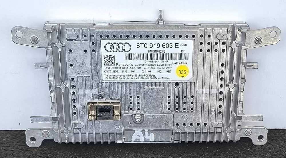 Display / Ecrã de Informações 8T0919603E - AUDI A4 B8 Avant