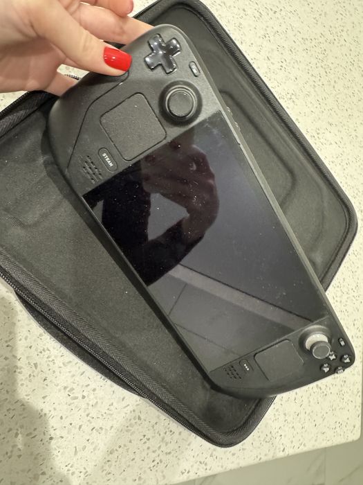 Консоль VALVE STEAM DECK 256GB чорна