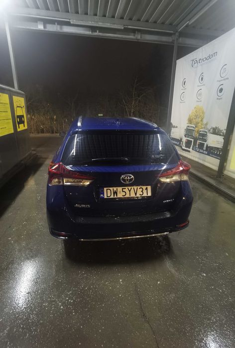Wynajem Rent toyota auris hybryda gybrid kombi wagon PRYWATNIE PERSONAL USE AUTOMAT LPG AUTOMATIC GEAR