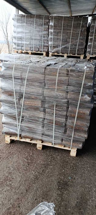 Дубовий нестро брикет  nestro дуб