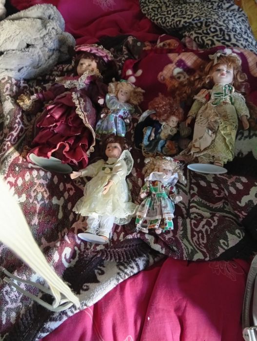 Bonecas de porcelana a partir de 1 euro