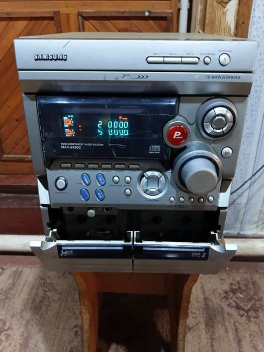 Продам музичний центер