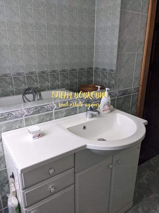 Просторий Сімейний Будинок з Ділянкою в Крихівцях!