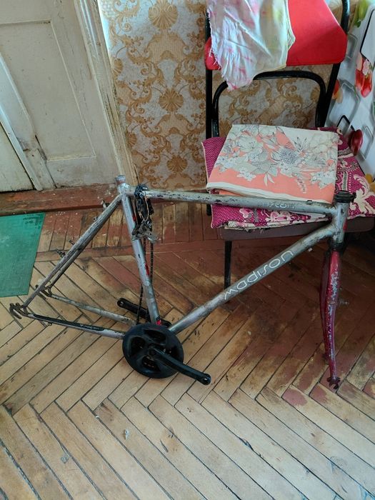Продам   запчасти   для   велосипеда