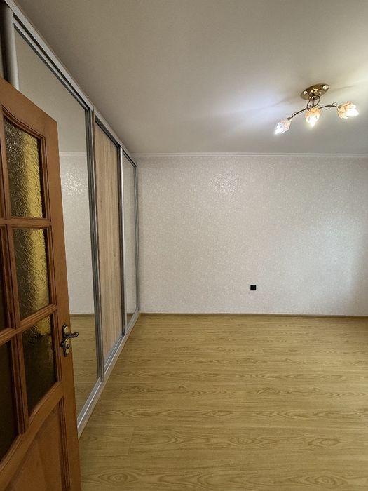 Продаж частини будинку в Луцьку!