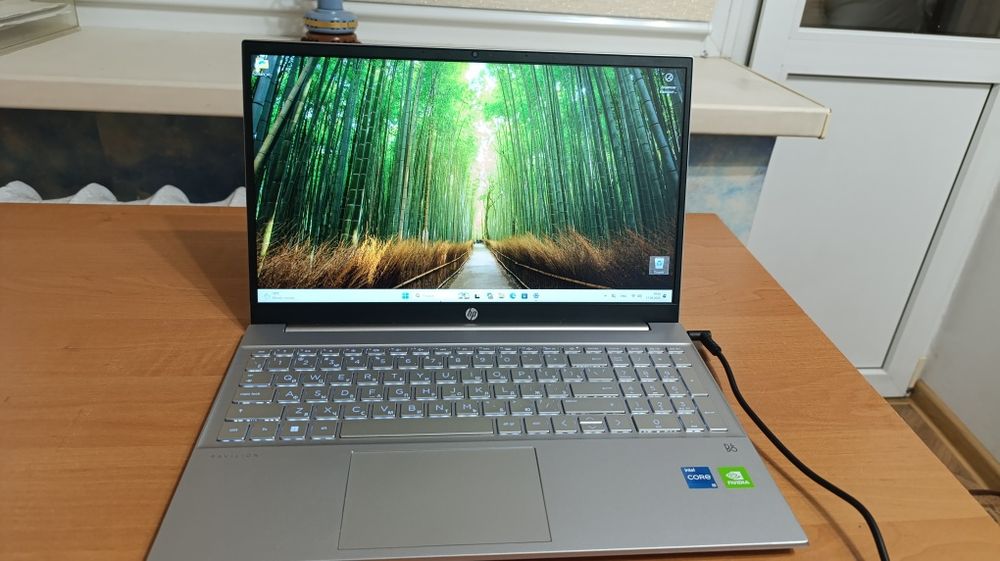HP PAVILION Laptop 15-eg0077ur, Ram 8(DDR4 3200),SSD256,Video: GeForse MX 350