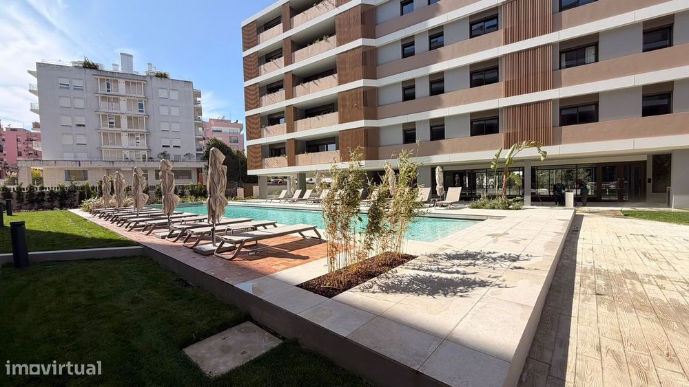 Apartamento T2 com piscina e garagem em Lisboa