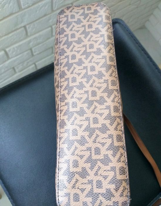 Жіноча сумка DKNY