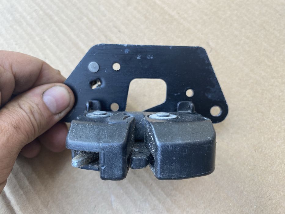 Fiat Panda zamek klapy bagaznika