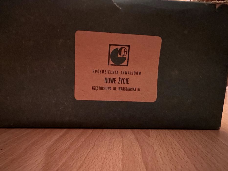 fabrycznie nowe i działające żelazko elektryczne z 1986