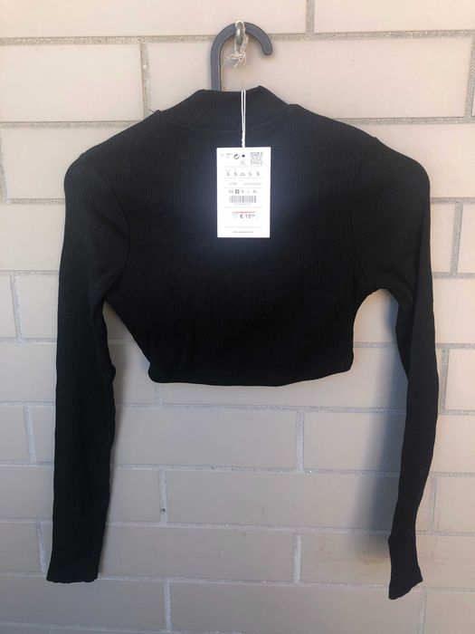 Top curto Pull&bear novo