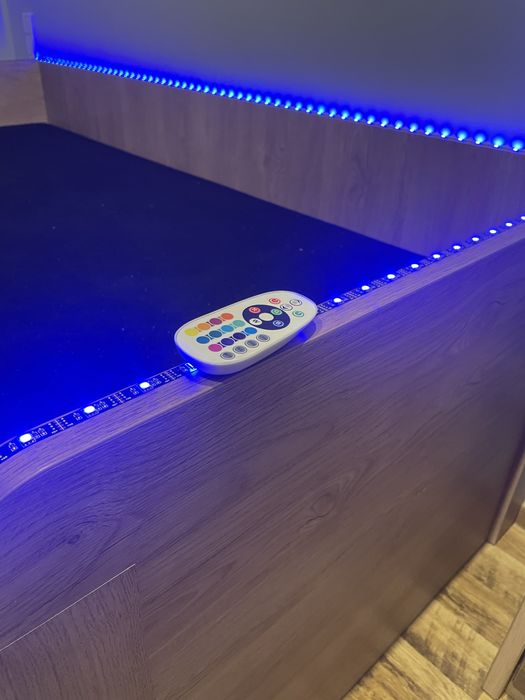 Łóżko 90/200 z szufladami