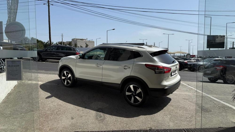 Nissan Qashqai 1.5 dCi N-Connecta 18
