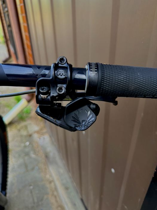 Rower elektryczny TREK FUEL EXe 9.8 GX AXS