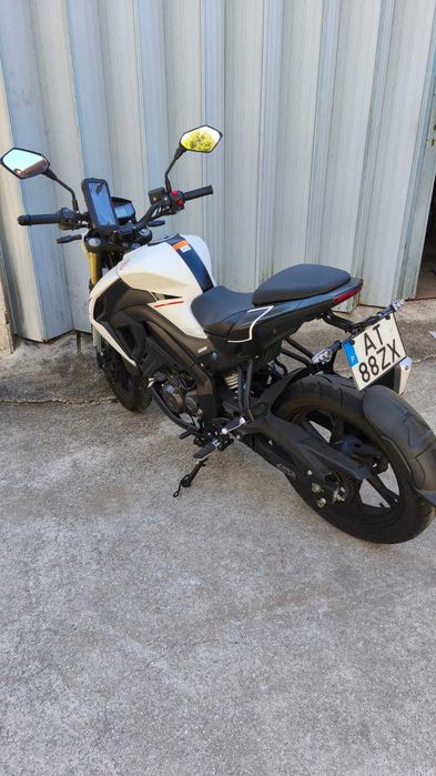 Keeway RKF 125 2022 — 9500km — Impecável