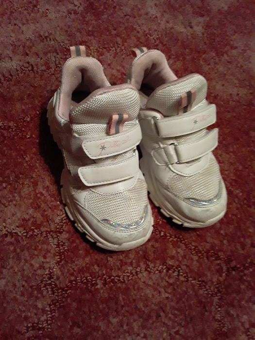 Кроссовки  детские