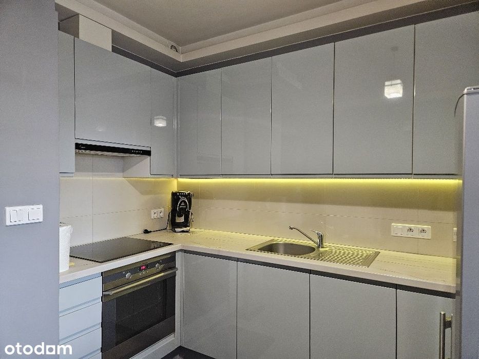 Obniżka Ceny Gotowe Jak Nowe 70 M², Garaż, Garderoba, Centrum,Pkp