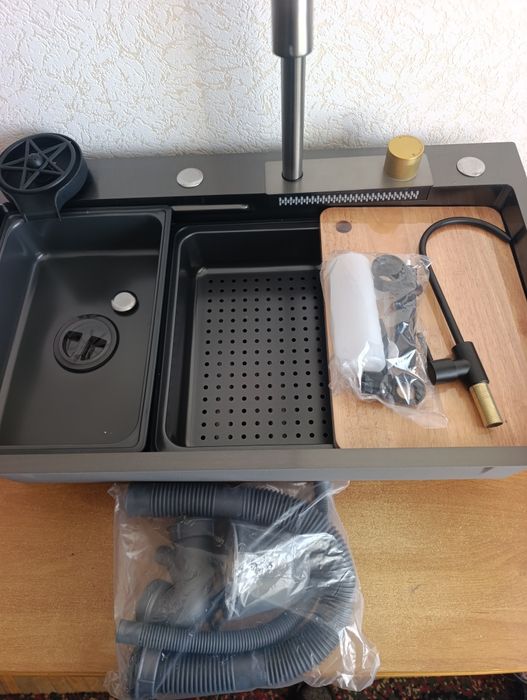 Комплект кухня мийка + змішувач нержавійка вигідно
