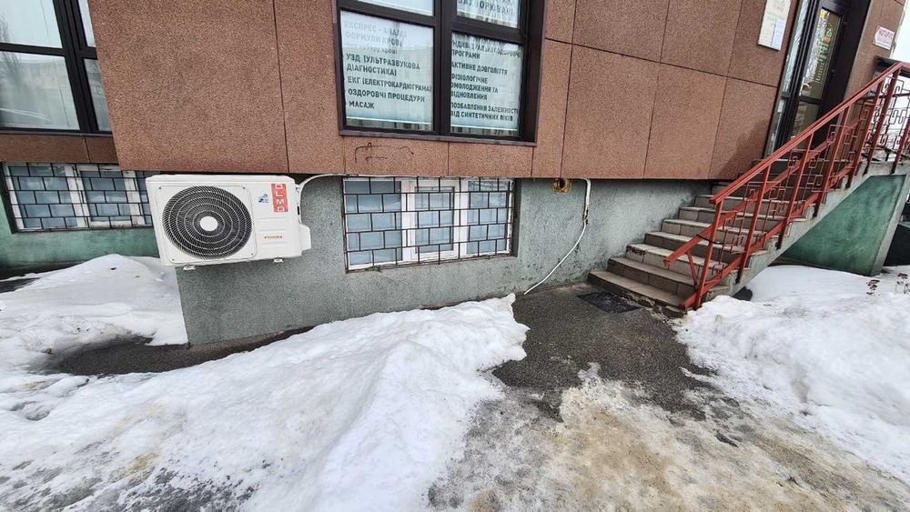 Продаж фасадного приміщення з генератором, Руденка, Святошинський