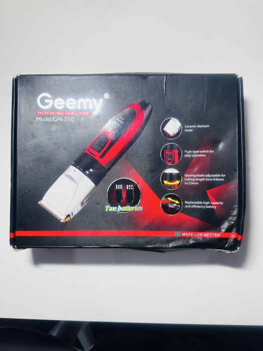 Машинка для стрижки волос Geemy GM-550