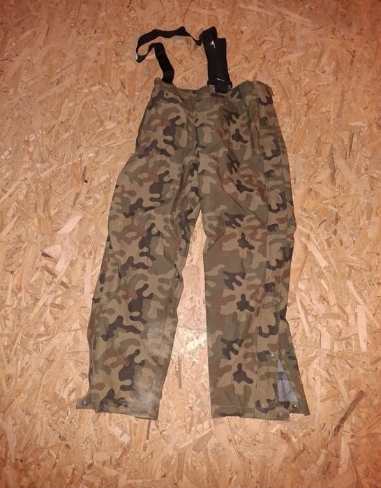 Spodnie MON r. L